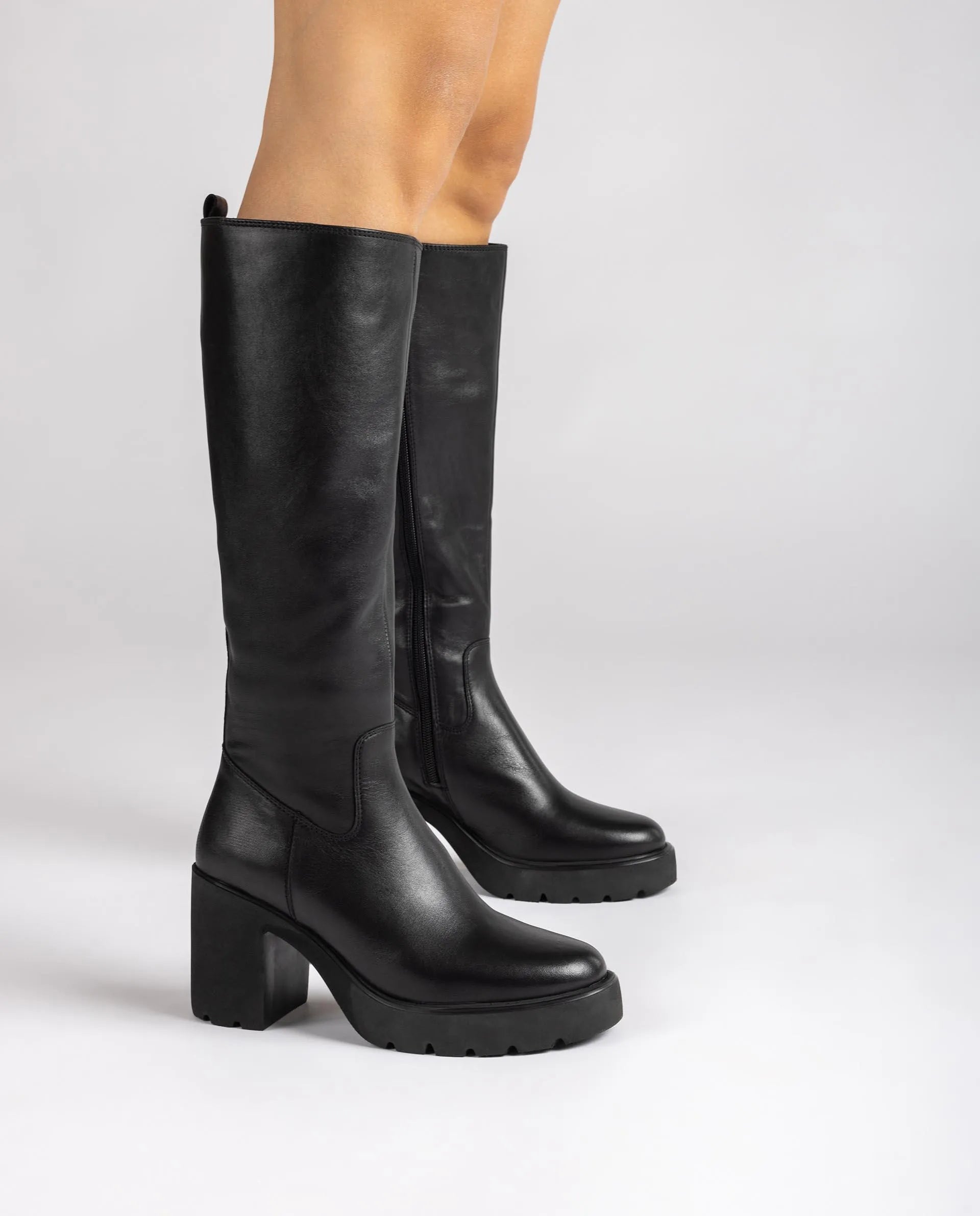 KARENA STT BLACK